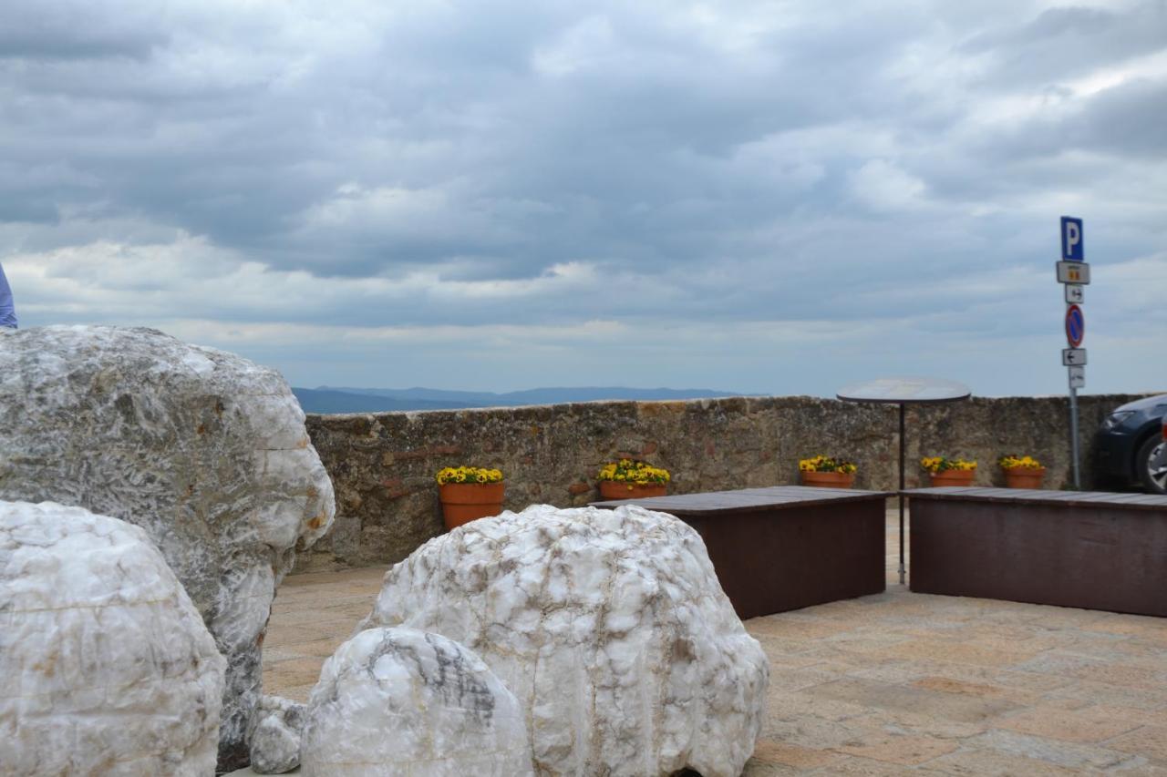 Il Nido Dei Priori Apartman Volterra Kültér fotó